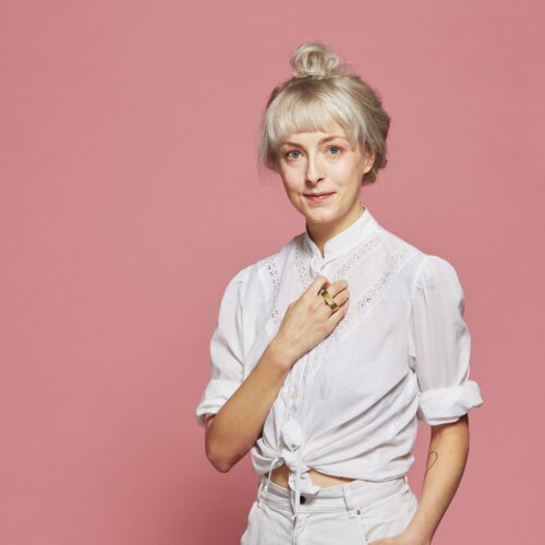 Aleksandra Zbroja <br><em>Muszę ci coś powiedzieć</em> Literacki Sopot media